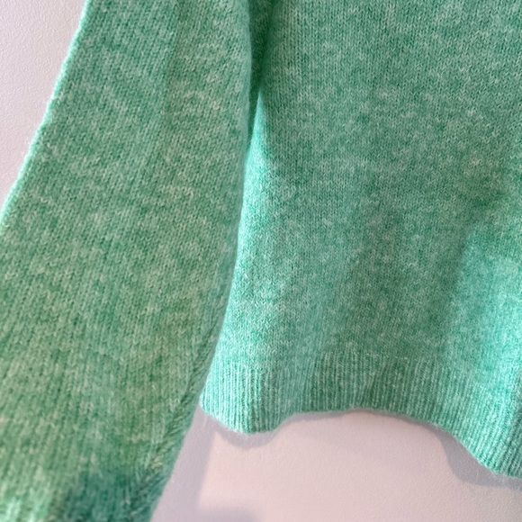 Green Women's Sweater - Picture 5 of 6